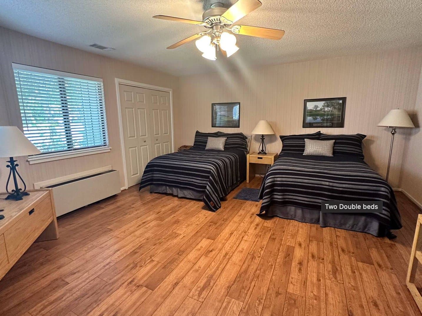 Guest bedroom with two double beds